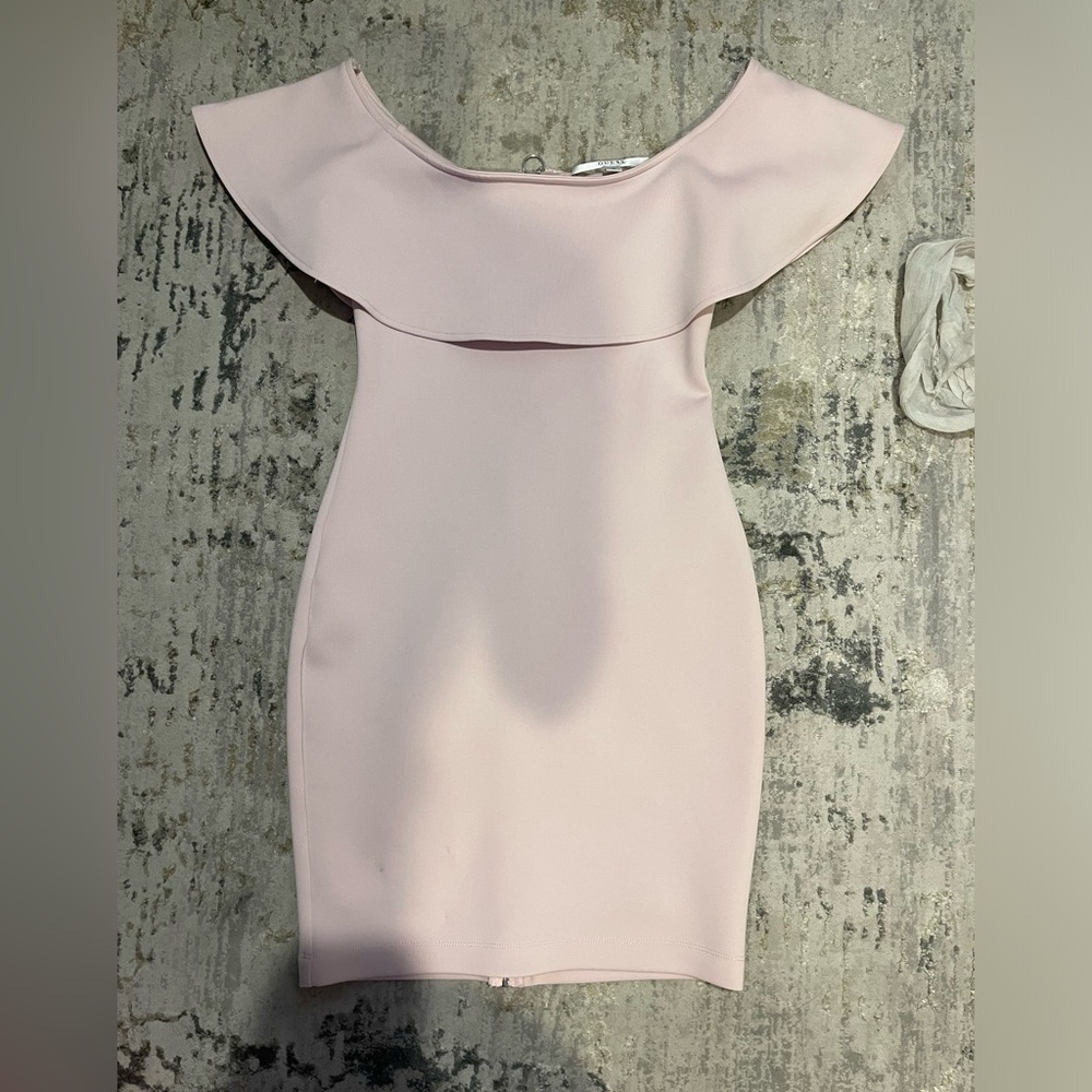 Guess off the shoulder mini dress - light pink